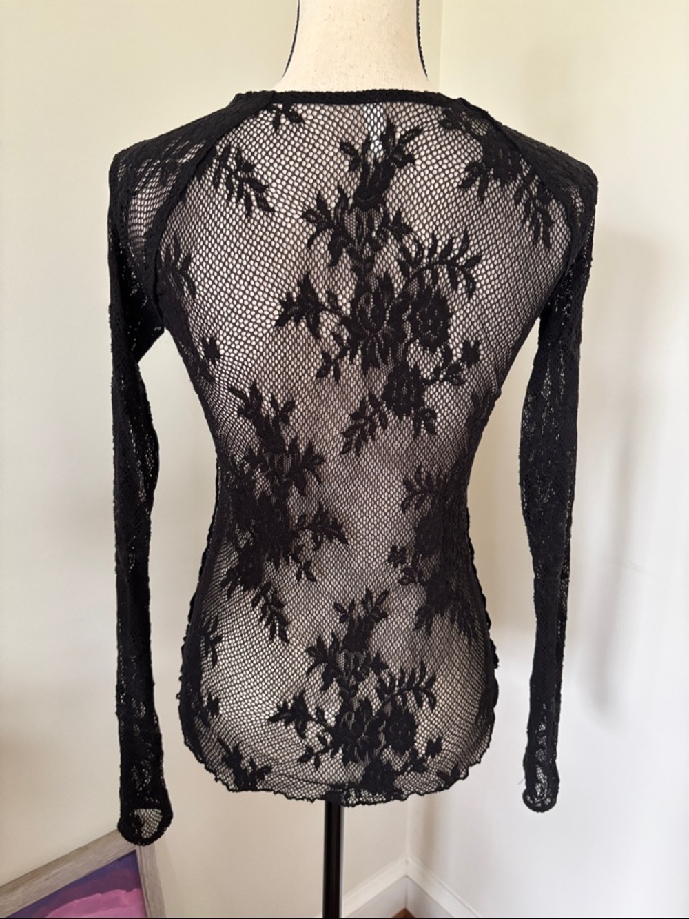 Intimately Black Lace Long-Sleeve Sheer Top - Women Intimates Size Small - Picture 2 of 5